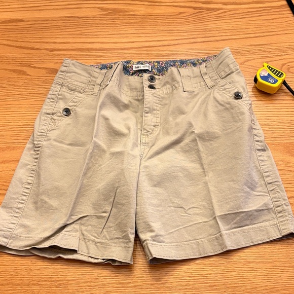 Lee Pants - Lee Women's Tan Cargo Shorts